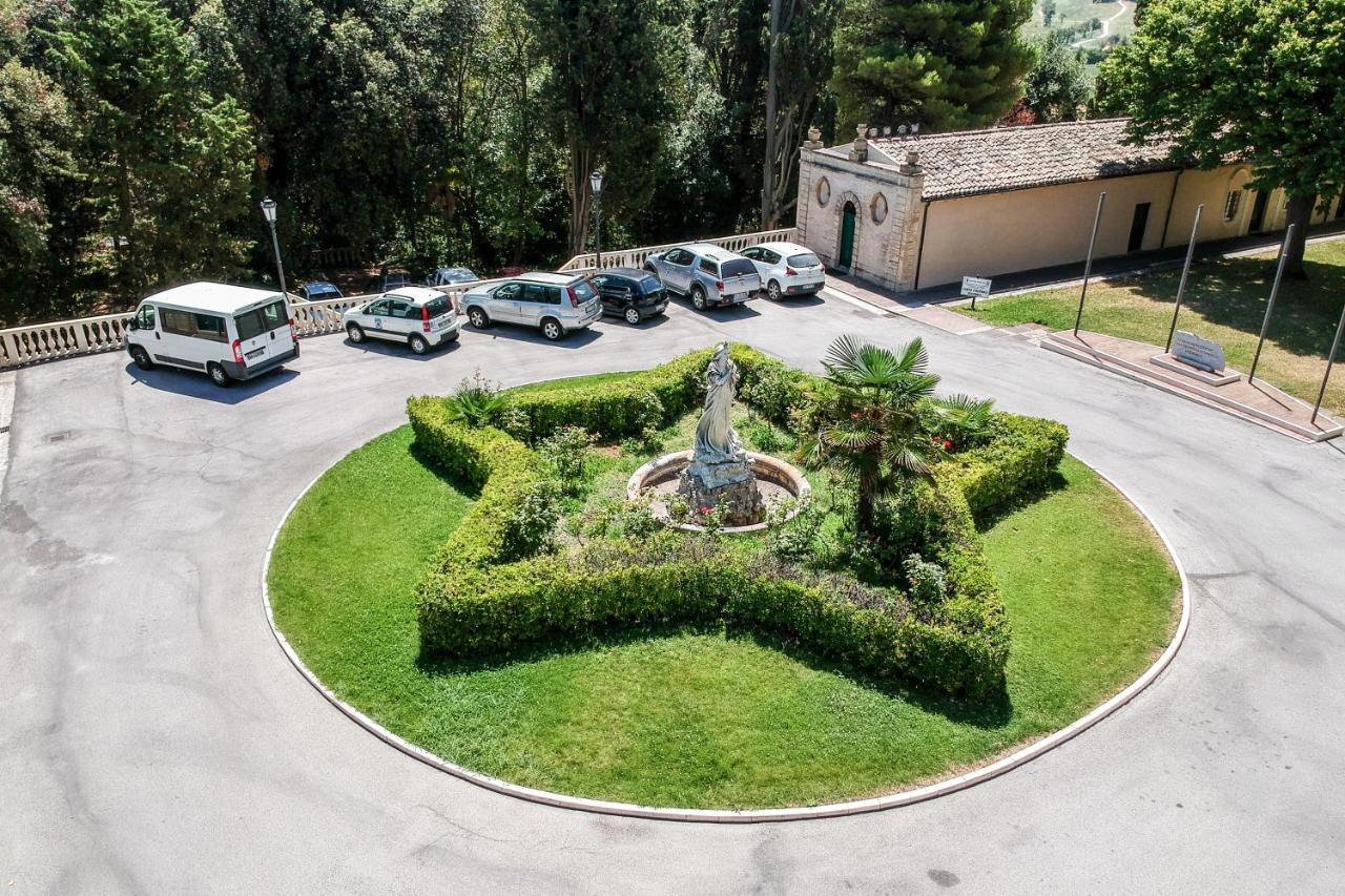 Domus Stella Maris - Casa Per Ferie Hotell Ancona Eksteriør bilde