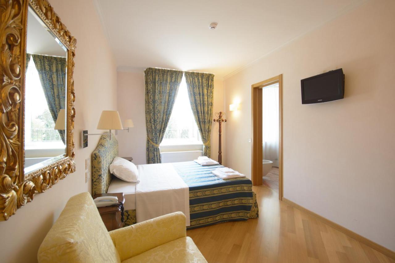 Domus Stella Maris - Casa Per Ferie Hotell Ancona Eksteriør bilde