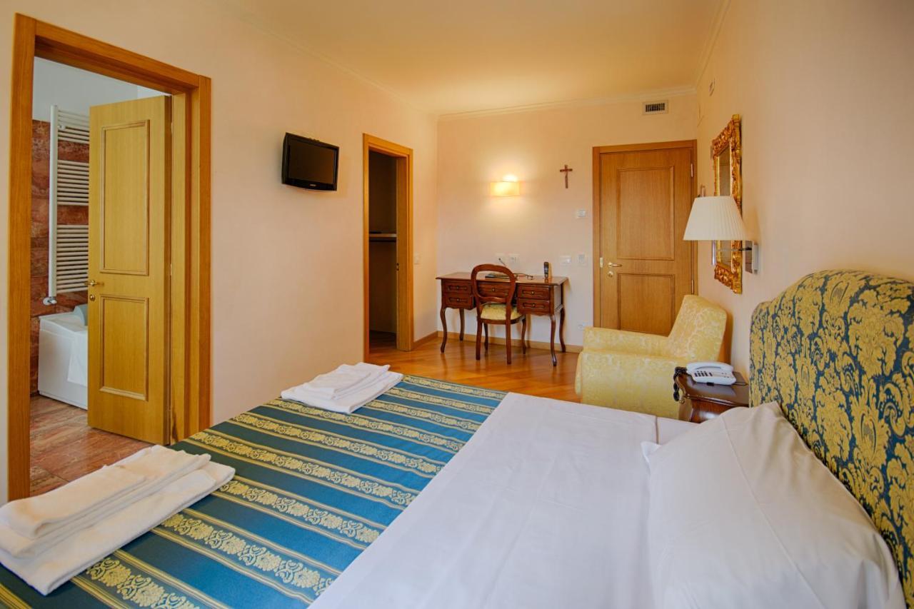 Domus Stella Maris - Casa Per Ferie Hotell Ancona Eksteriør bilde