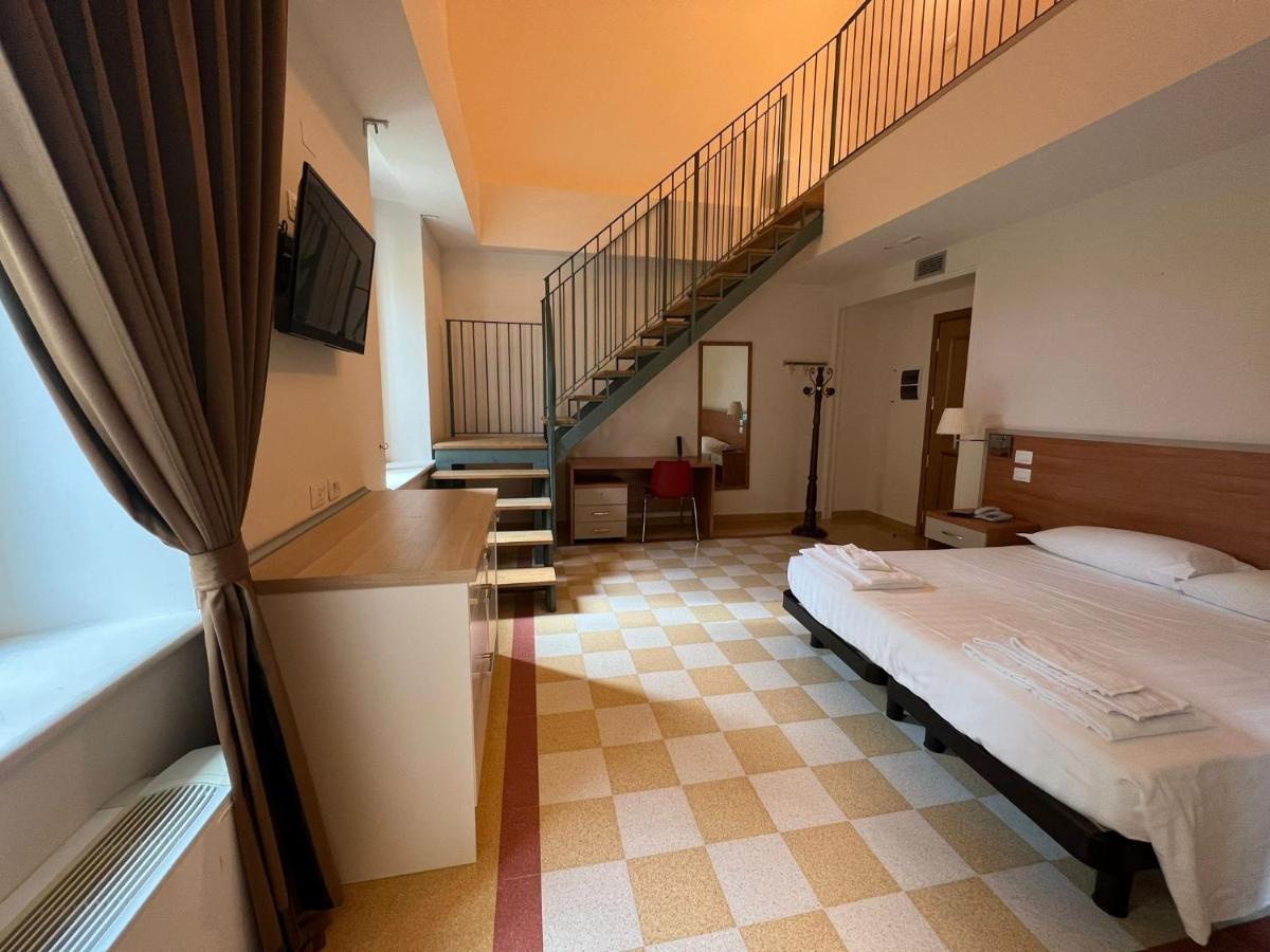 Domus Stella Maris - Casa Per Ferie Hotell Ancona Eksteriør bilde
