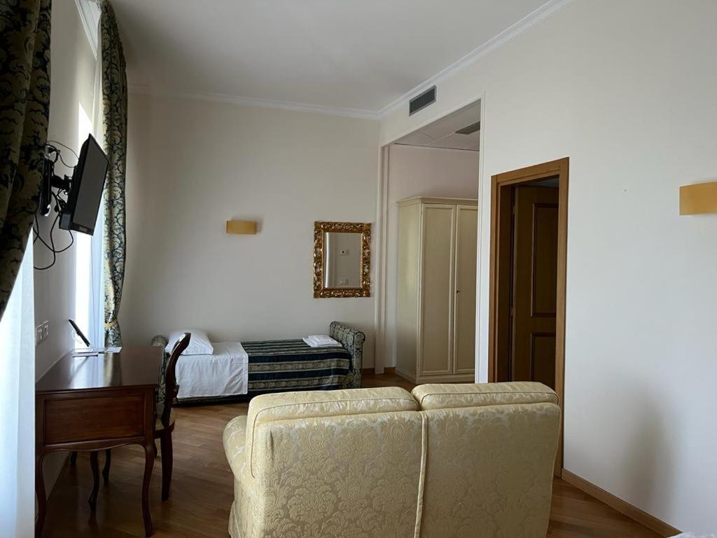 Domus Stella Maris - Casa Per Ferie Hotell Ancona Eksteriør bilde