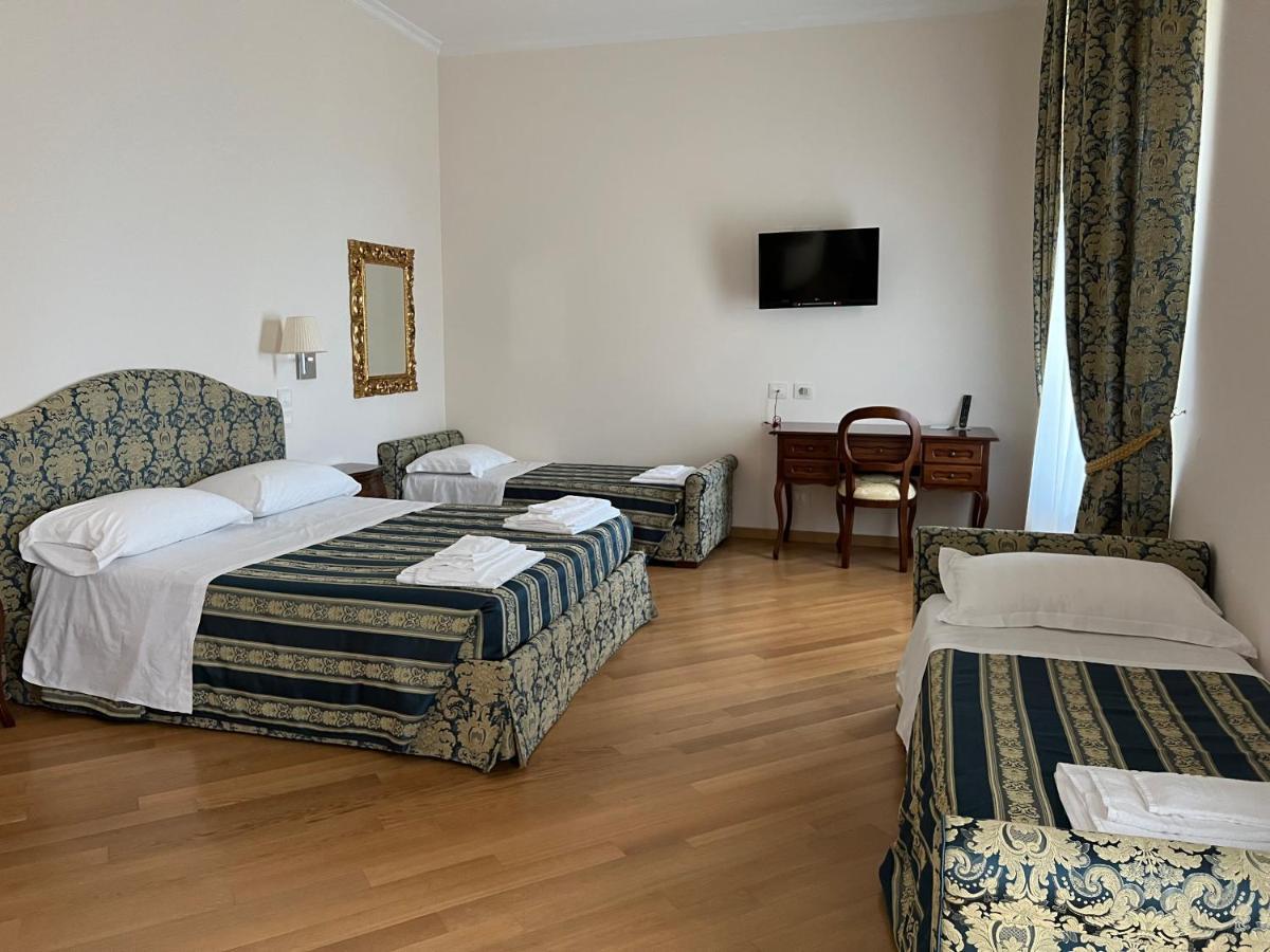 Domus Stella Maris - Casa Per Ferie Hotell Ancona Eksteriør bilde