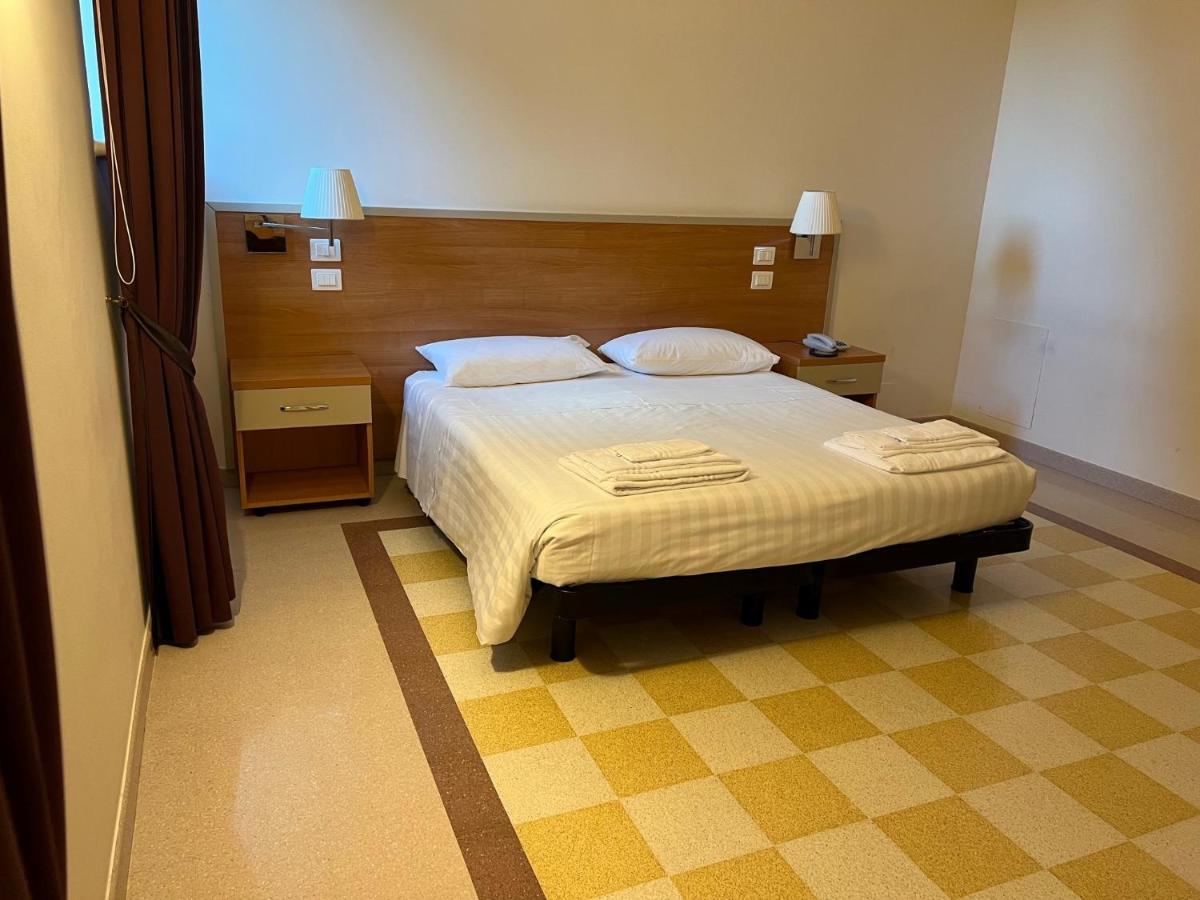 Domus Stella Maris - Casa Per Ferie Hotell Ancona Eksteriør bilde