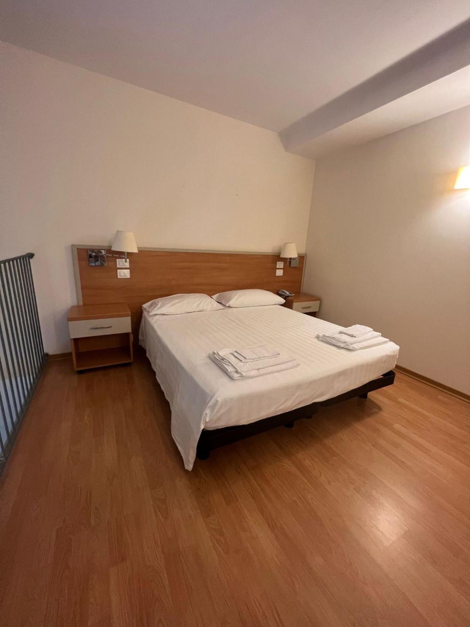Domus Stella Maris - Casa Per Ferie Hotell Ancona Eksteriør bilde